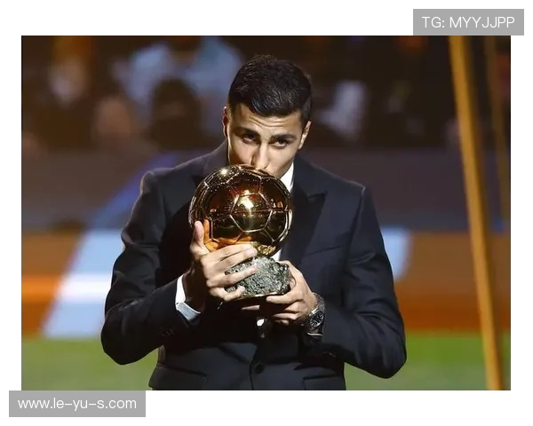 罗德里：西班牙中场核心，战术作用全解析